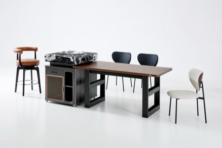 德邦博派AK5080A大理石岛台柜组合 岛台柜材质：宝格丽黑大理石
 
 餐桌材质：实木
 
 吧椅材质：实木+猫抓欧皮
 
 餐椅材质：碳素钢架+猫抓欧皮 岛台柜尺寸：（长*宽*高）700mm*800mm*905mm
 
 餐桌尺寸：（长*宽*高）1600mm*800mm*750mm
 
 吧椅尺寸：（长*宽*高）590mm*530mm*940mm
 
 餐椅尺寸：（长*宽*高）：490mm*560mm*805mm 餐桌椅源头工厂直供